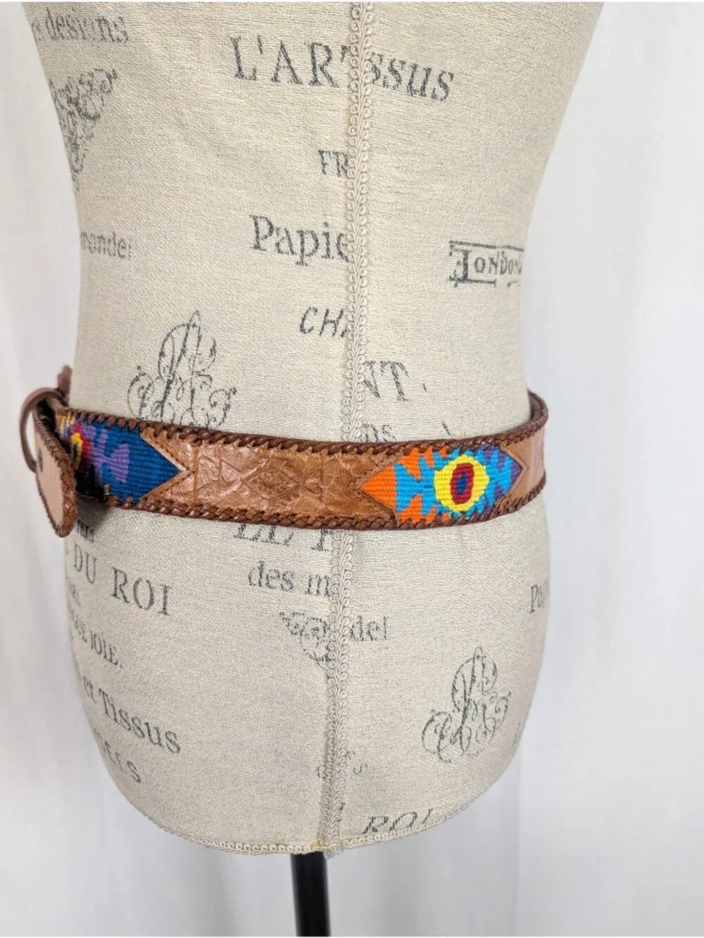 Vintage 90s Guatemalan Indigenous Belt 34 Medium Tan Leather